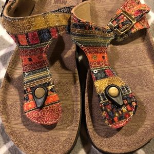 Muk Luk Sandal